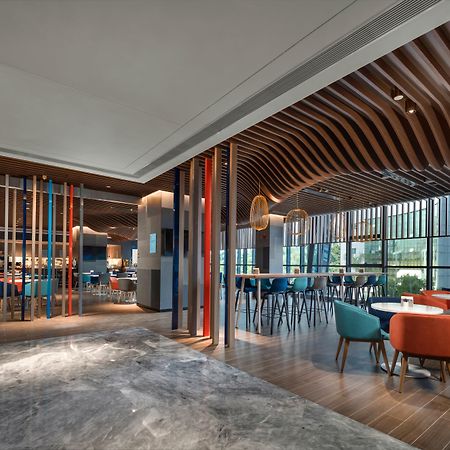 Holiday Inn Express Zhuhai Gongbei By Ihg Εξωτερικό φωτογραφία
