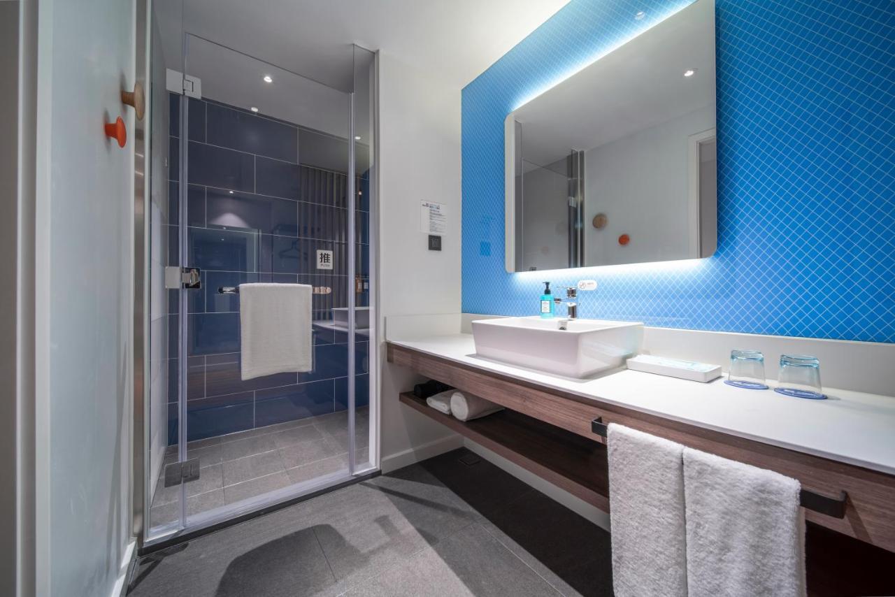 Holiday Inn Express Zhuhai Gongbei By Ihg Εξωτερικό φωτογραφία
