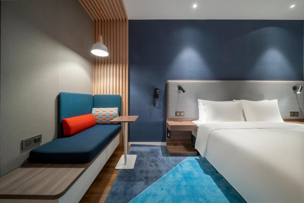 Holiday Inn Express Zhuhai Gongbei By Ihg Εξωτερικό φωτογραφία